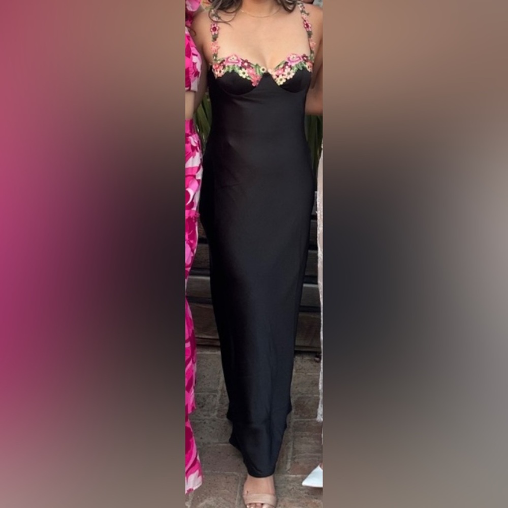 Magnetic Forces Maxi Dress Black - Picture 4 of 8